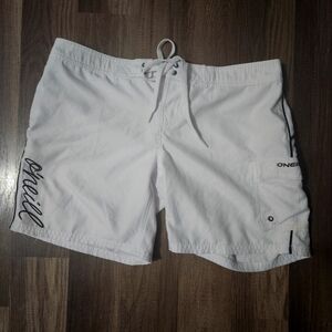 O’NEILL Black/White Shorts size 3 Excellent Condition